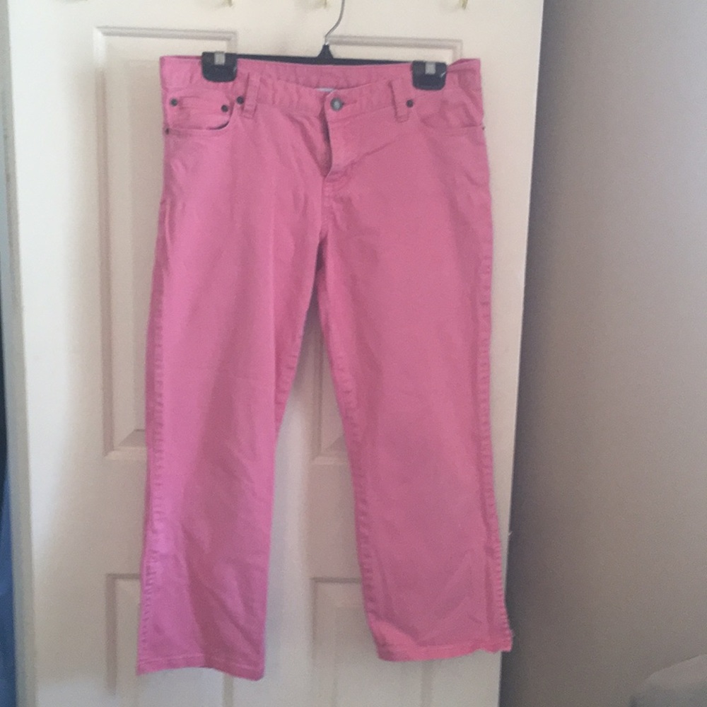 Pink Abercrombie & Fitch Capri pants